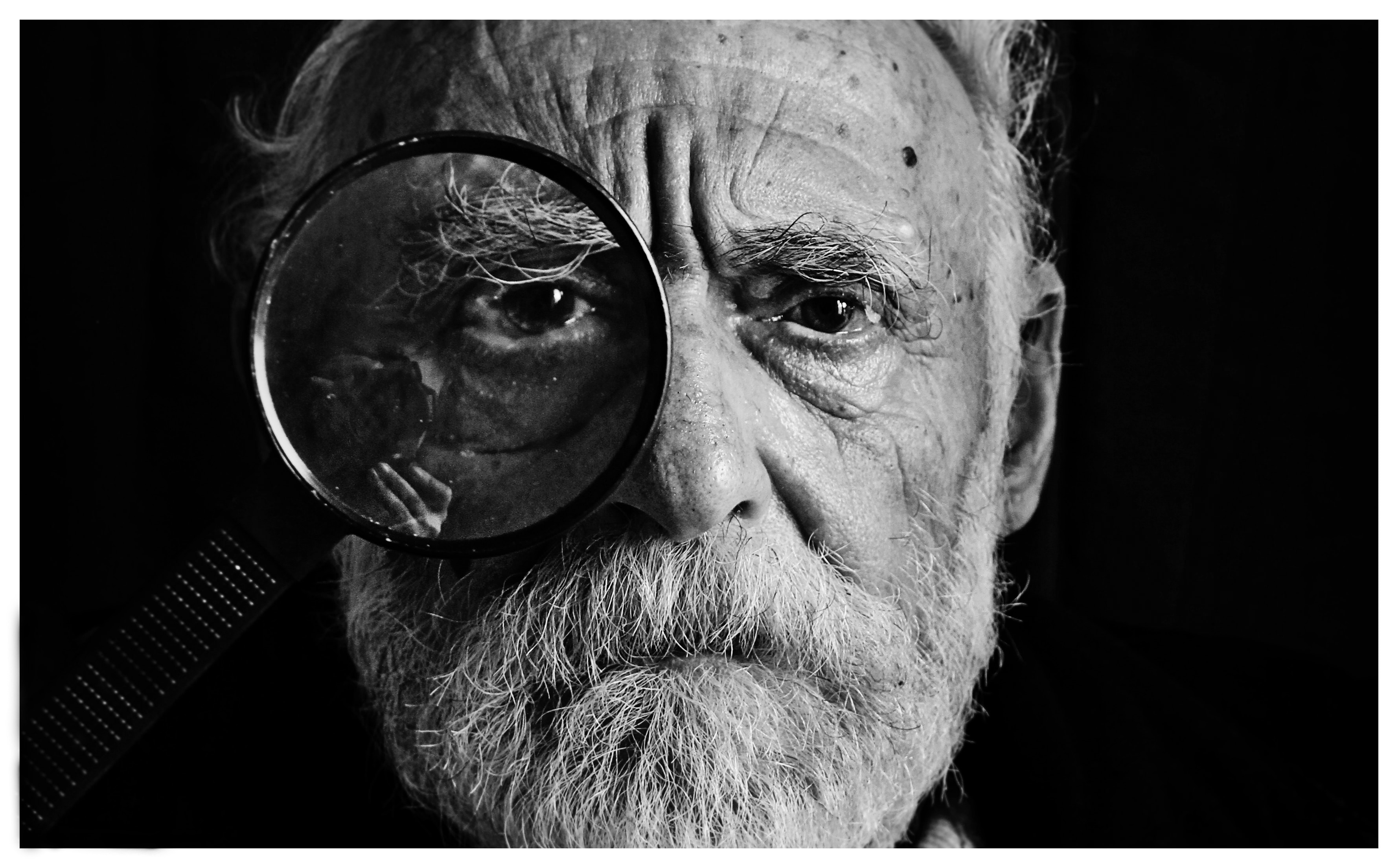 Old man eye